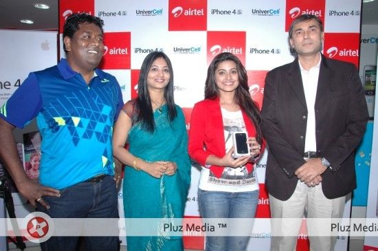 Sneha at Airtel Iphone Launch - Pictures | Picture 130406